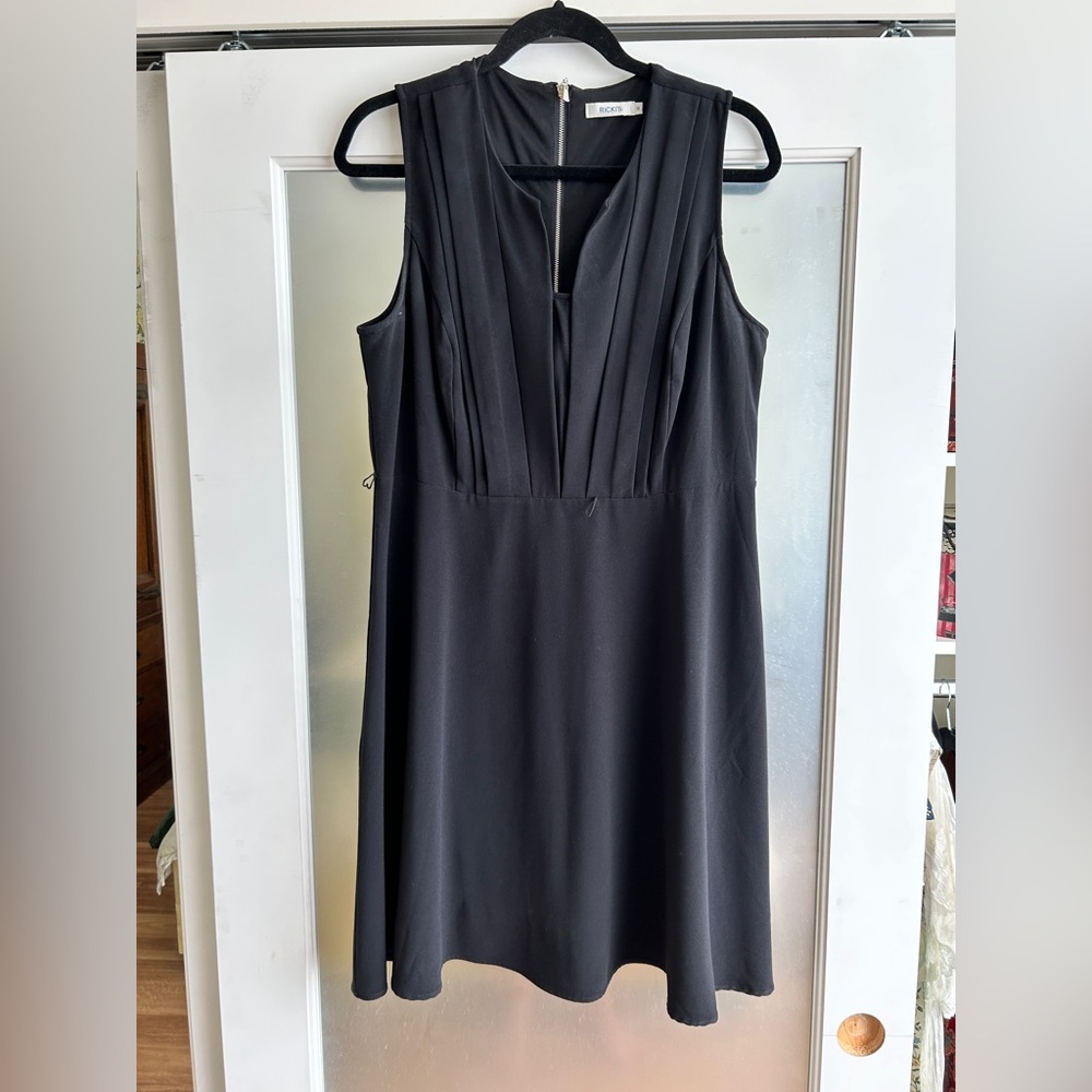 Ricki’s Elegant Black Sleeveless Dress